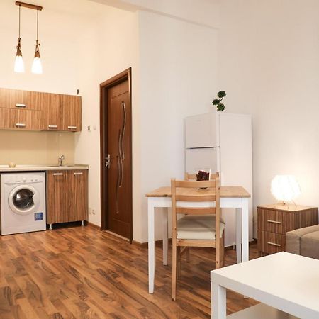 בוקרשט Ultracentral Apartament With Balcony - Old Town מראה חיצוני תמונה