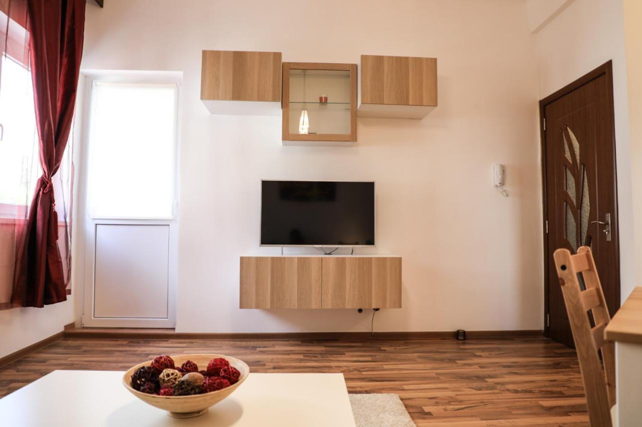 בוקרשט Ultracentral Apartament With Balcony - Old Town מראה חיצוני תמונה